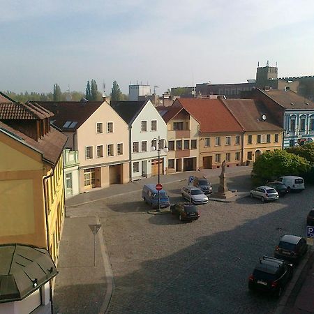 Hotel Mrazek Pardubice Exterior foto